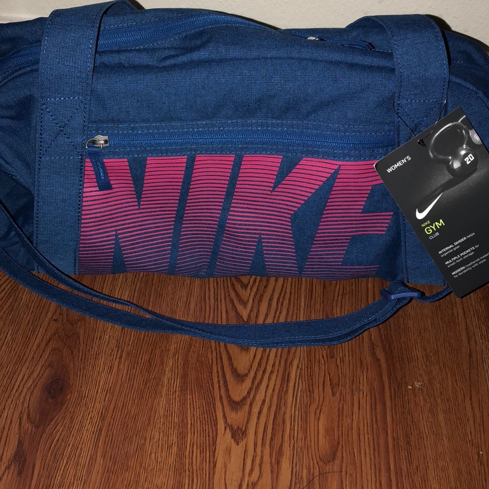 Nike Women’s Duffle Bag